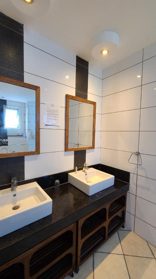 C3 Cowrie Shell Residences Mombasa Bagian luar foto